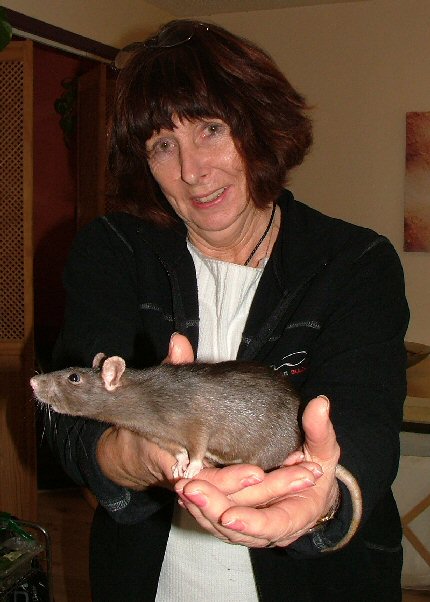 Leslie with rat